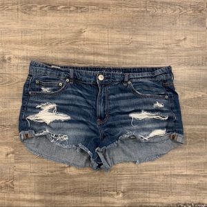 American Eagle Tomgirl shorts